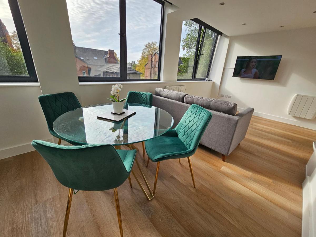 Brand New Trafford Apartment Manchester Eksteriør bilde