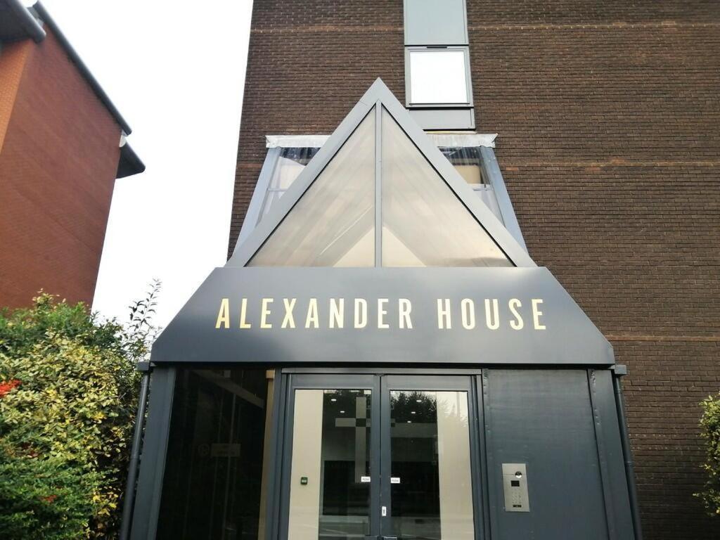 Brand New Trafford Apartment Manchester Eksteriør bilde
